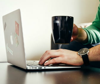 becas Fundacion Carolina 2017 2018